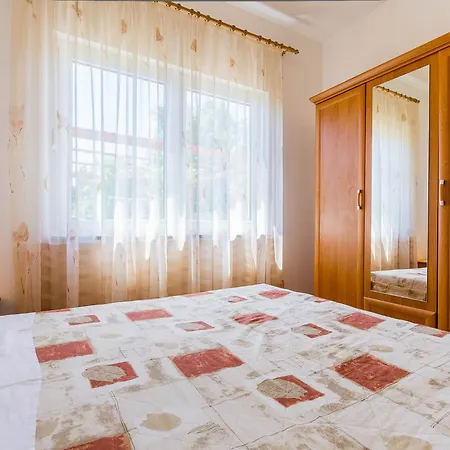 Cukon Apartament *
