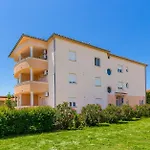 Cukon Apartamento Medulin