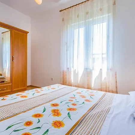 Cukon Apartment *