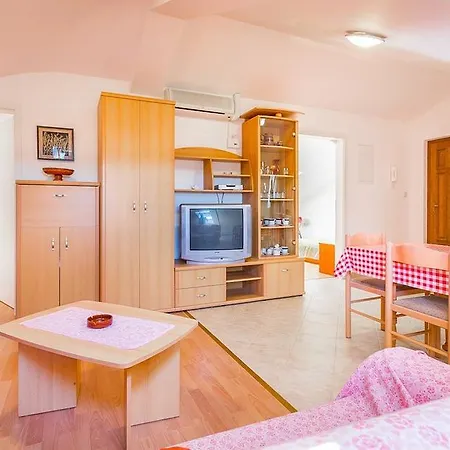 Cukon Apartment