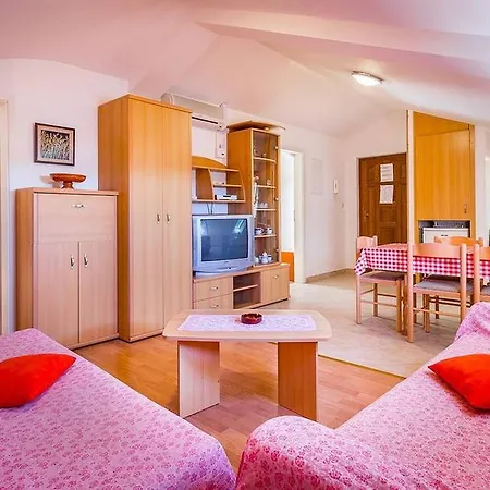 Cukon Apartment *